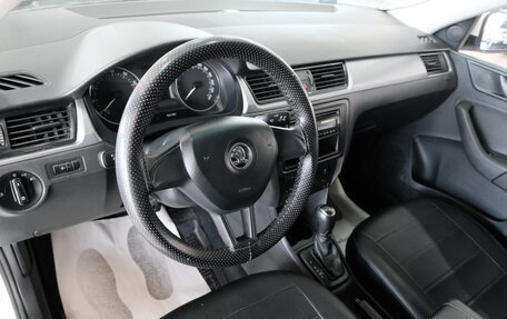 Skoda Rapid I, 2015 год, 949 000 рублей, 9 фотография