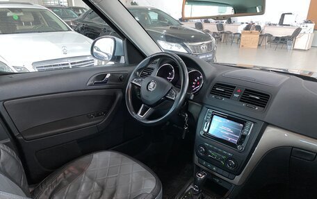 Skoda Yeti I рестайлинг, 2015 год, 1 519 000 рублей, 9 фотография