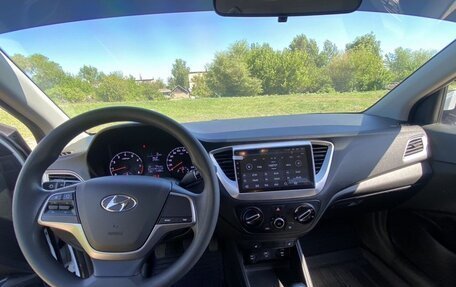 Hyundai Solaris II рестайлинг, 2019 год, 1 550 000 рублей, 9 фотография