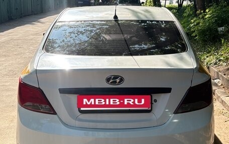Hyundai Solaris II рестайлинг, 2015 год, 470 000 рублей, 2 фотография