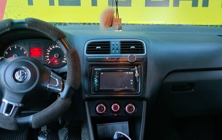 Volkswagen Polo VI (EU Market), 2013 год, 530 000 рублей, 13 фотография