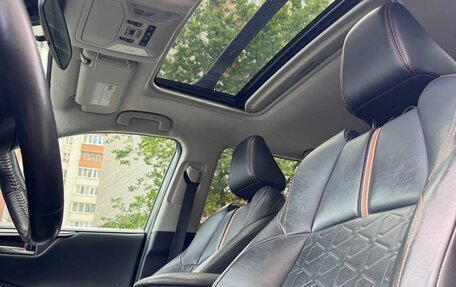 Toyota RAV4, 2018 год, 2 835 000 рублей, 8 фотография