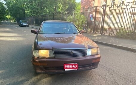 Toyota Crown, 1993 год, 395 000 рублей, 18 фотография