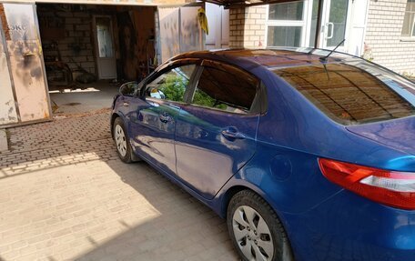 KIA Rio III рестайлинг, 2013 год, 620 000 рублей, 2 фотография
