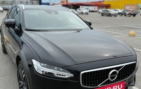 Volvo V90 Cross Country I рестайлинг, 2018 год, 3 700 000 рублей, 2 фотография