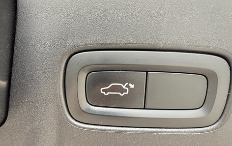Volvo V90 Cross Country I рестайлинг, 2018 год, 3 700 000 рублей, 13 фотография