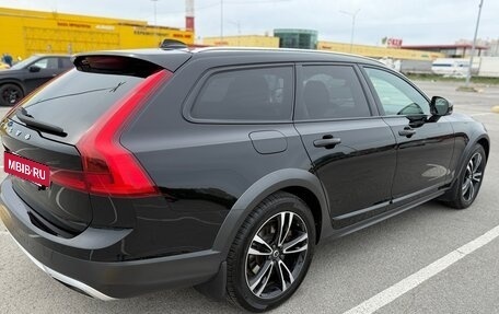 Volvo V90 Cross Country I рестайлинг, 2018 год, 3 700 000 рублей, 4 фотография