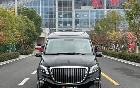 Mercedes-Benz V-Класс, 2021 год, 6 853 000 рублей, 2 фотография