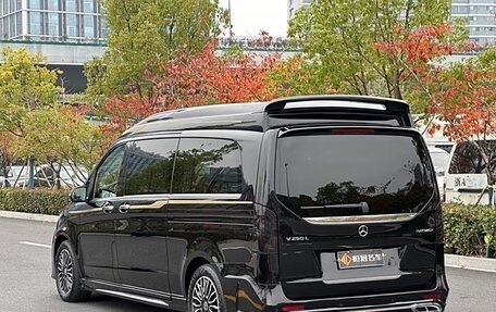 Mercedes-Benz V-Класс, 2021 год, 6 853 000 рублей, 6 фотография