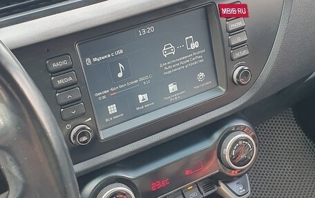 KIA Rio IV, 2018 год, 820 000 рублей, 2 фотография