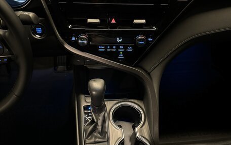Toyota Camry, 2023 год, 4 600 000 рублей, 9 фотография