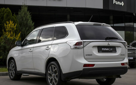 Mitsubishi Outlander III рестайлинг 3, 2013 год, 1 335 000 рублей, 7 фотография