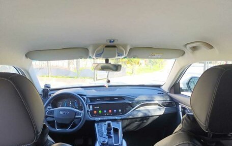 Geely Atlas, 2024 год, 2 100 000 рублей, 12 фотография