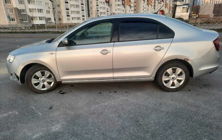 Skoda Rapid I, 2018 год, 700 000 рублей, 5 фотография