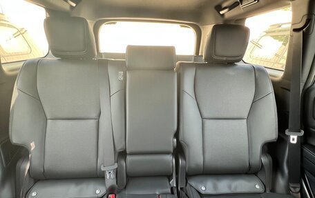 Toyota Land Cruiser Prado, 2024 год, 8 299 999 рублей, 12 фотография