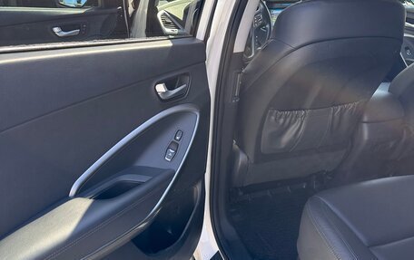 Hyundai Santa Fe III рестайлинг, 2017 год, 3 100 000 рублей, 20 фотография