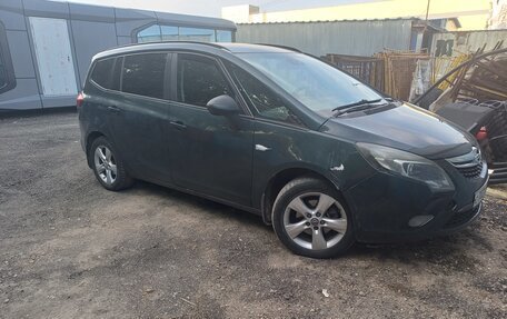 Opel Zafira C рестайлинг, 2013 год, 820 000 рублей, 3 фотография