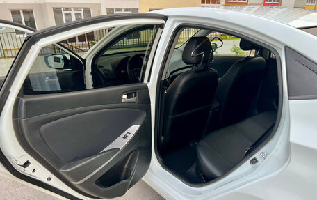 Hyundai Solaris II рестайлинг, 2015 год, 1 150 000 рублей, 9 фотография