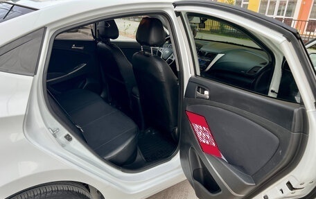 Hyundai Solaris II рестайлинг, 2015 год, 1 150 000 рублей, 11 фотография