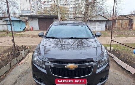 Chevrolet Cruze II, 2011 год, 880 000 рублей, 4 фотография