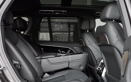 Land Rover Range Rover IV рестайлинг, 2025 год, 23 500 000 рублей, 12 фотография