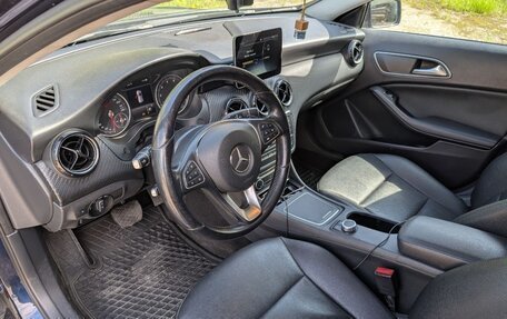 Mercedes-Benz GLA, 2018 год, 2 550 000 рублей, 13 фотография