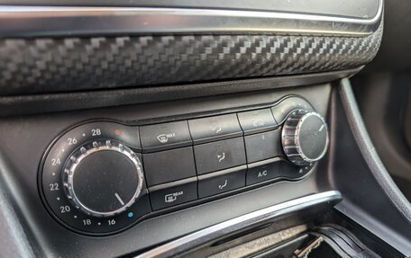 Mercedes-Benz GLA, 2018 год, 2 550 000 рублей, 18 фотография