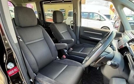 Honda Stepwgn IV, 2021 год, 1 870 000 рублей, 8 фотография