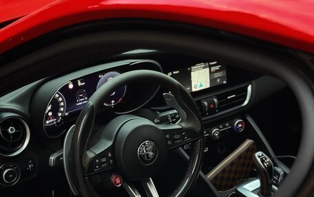 Alfa Romeo Giulia II, 2018 год, 6 400 000 рублей, 7 фотография