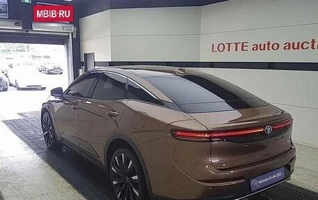 Toyota Crown, 2023 год, 5 300 000 рублей, 4 фотография