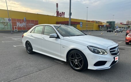 Mercedes-Benz E-Класс, 2015 год, 2 450 000 рублей, 4 фотография