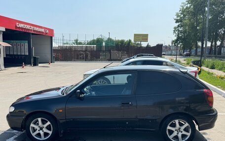 Toyota Corolla, 2001 год, 285 000 рублей, 3 фотография