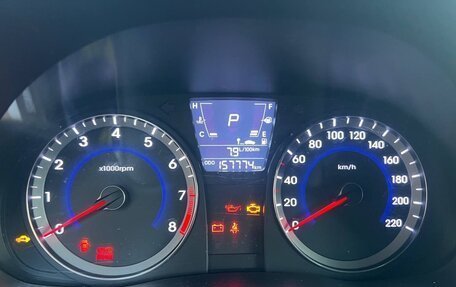 Hyundai Solaris II рестайлинг, 2013 год, 930 000 рублей, 10 фотография