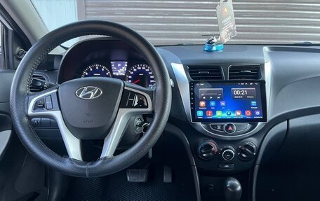 Hyundai Solaris II рестайлинг, 2013 год, 930 000 рублей, 9 фотография