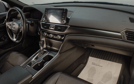 Honda Accord IX рестайлинг, 2018 год, 2 299 000 рублей, 17 фотография