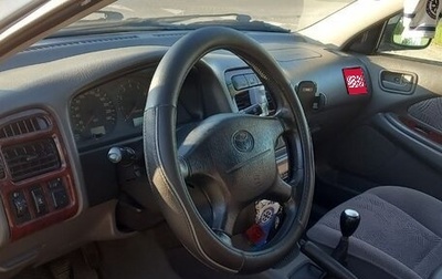 Toyota Avensis III рестайлинг, 1998 год, 400 000 рублей, 1 фотография