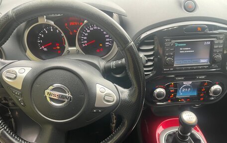 Nissan Juke II, 2011 год, 850 000 рублей, 2 фотография