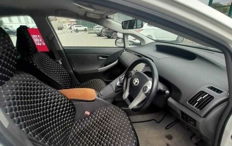 Toyota Prius, 2010 год, 1 080 000 рублей, 2 фотография