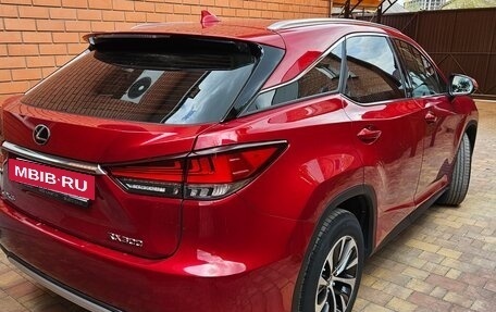 Lexus RX IV рестайлинг, 2019 год, 4 650 000 рублей, 10 фотография