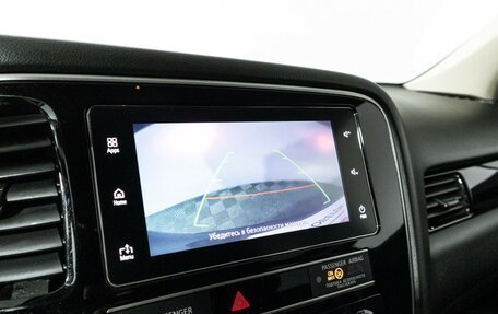Mitsubishi Outlander III рестайлинг 3, 2018 год, 1 690 700 рублей, 16 фотография