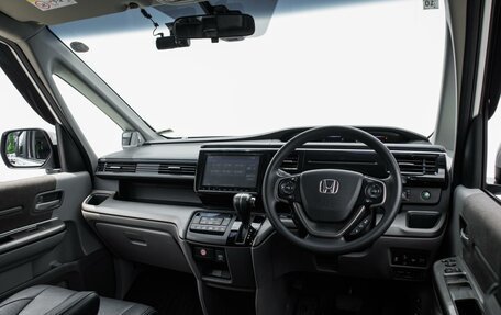 Honda Stepwgn IV, 2020 год, 2 369 000 рублей, 6 фотография