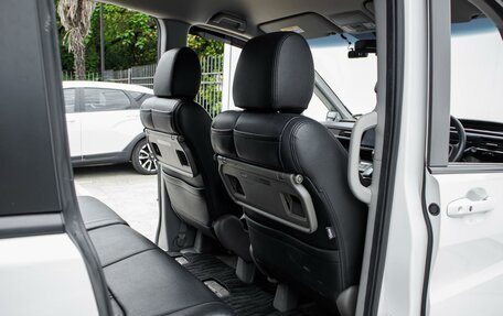 Honda Stepwgn IV, 2020 год, 2 369 000 рублей, 13 фотография