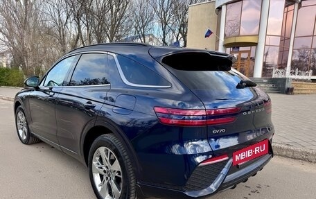 Genesis GV70, 2021 год, 5 200 000 рублей, 3 фотография