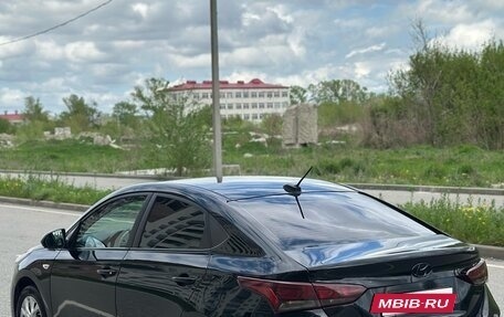Hyundai Solaris II рестайлинг, 2017 год, 1 075 000 рублей, 3 фотография