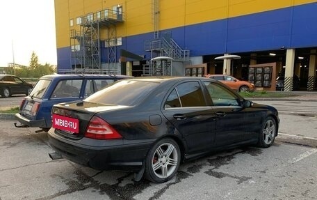 Mercedes-Benz C-Класс, 2005 год, 530 000 рублей, 3 фотография
