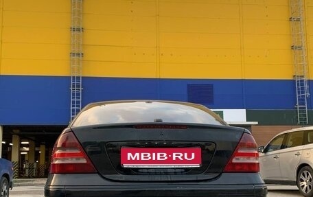 Mercedes-Benz C-Класс, 2005 год, 530 000 рублей, 5 фотография
