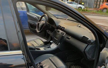 Mercedes-Benz C-Класс, 2005 год, 530 000 рублей, 9 фотография