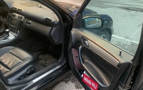 Mercedes-Benz C-Класс, 2005 год, 530 000 рублей, 10 фотография