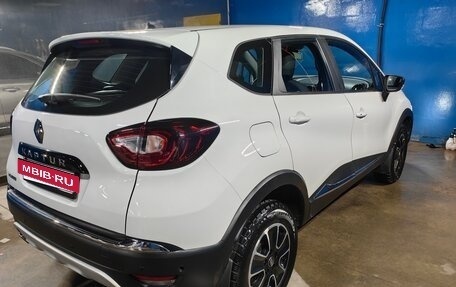 Renault Kaptur I рестайлинг, 2019 год, 1 199 000 рублей, 2 фотография