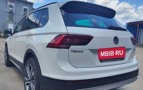 Volkswagen Tiguan II, 2019 год, 2 850 000 рублей, 4 фотография